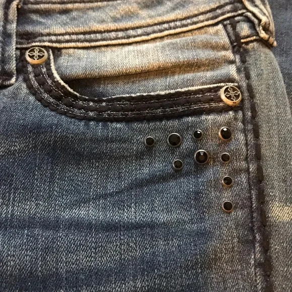 Affliction Jeans. Size 30. Smoke and pet free home - Picture 8 of 12